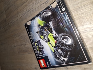 LEGO Technic Traktor mit Heuwender Bild 4