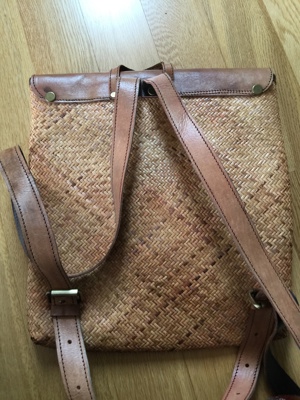 Leder-Rucksack, neuwertig, handgearbeitet, zu verkaufen Bild 2