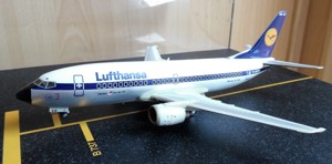  Boeing 737 - 300 Lufthansa City Jet GIESSEN Gießen PROMO Modell limitiert mit Schaubox Herpa 1:200