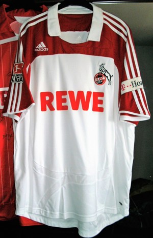  1.FC Köln Trikot ORIGINAL von Adidas mit Sponsor Rewe in der Größe XL neuwertig mit allen Patches !