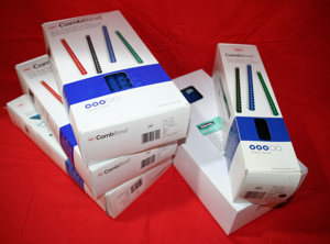 3 x GBC Plastikbinderücken CombBind, DIN A4, 12 mm, blau (4028237) plus 2 weitere Pakete Bild 8