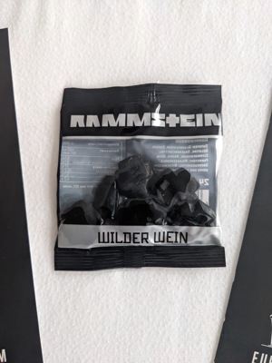 Weingummi wilder Wein Rammstein + Zubehör Gelsenkirchen Bild 1