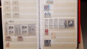 Briefmarken BRD Lageralbum postfrisch 1991-1997 Bild 5