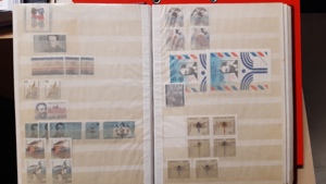 Briefmarken BRD Lageralbum postfrisch 1991-1997 Bild 4