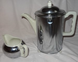 CT SUS Koenigszelt Germany Kaffeekanne im Thermobehälter +großes Milchkännchen Porzellan mit Vintage