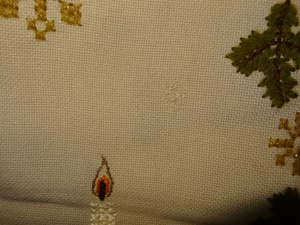 TWF Weihnachtsdecke Tischläufer Handarbeit handgestickt mit Brokatborte 87 x 45 g Weihnachten alt Bild 4