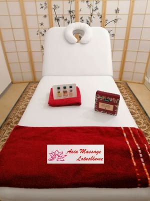 Asia massage Lotusblume