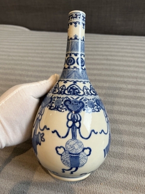 Chinesische blau-weiße Vasenmarkierung an der Basis Bild 5
