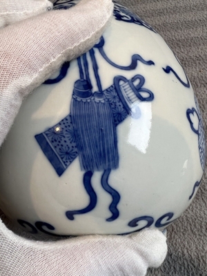 Chinesische blau-weiße Vasenmarkierung an der Basis Bild 4