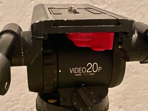 Sachtler Video 20P  CF  Mittelspinne  zwei Teleskopschwenkarme Bild 5