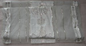 TWL Tischdecke Weihnachtsdecke Tischläufer Polyester goldfarben145x49 Dekoration festlich einwandfre Bild 7