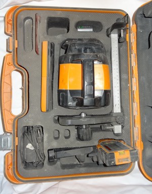 W Hirotek Geo Fennel FL 240HV Rotationslaser gebraucht, Gerät defekt Empfänger Bild 3