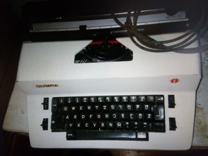Schreibmaschine Bild 1