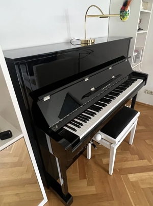 Klavier Yamaha B3 silent SG 2, schwarz poliert