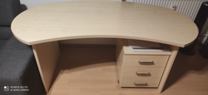 Schreibtisch mit Rollcontainer Bild 2