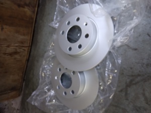 2 ATEC Bremsscheiben Suzuki Vitara(massiv) Vorderachse neu