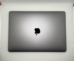 Apple MacBook Pro 13' Model A1708 8GB 256GB Space Gray - wie neu Bild 6