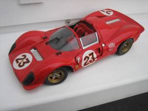 Modellauto 1:18--Ferrari (3)  Siehe die Fotos dazu