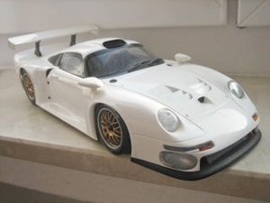(1) Porsche Modellautos 1:18--Verschiedene siehe die Fotos Bild 7