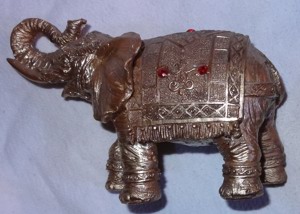 DL Elefant Dekoration klein 1(+1) Kunststoff messingfarben Zirkuselefant 16x7x10 