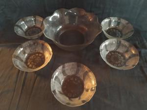Glas-Salatschüssel (1 x groß) + 5 kleine Glas-Salatschüsseln