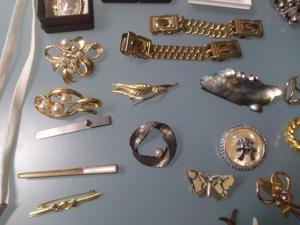 Broschen, Nadeln, Armbänder, Krawattennadeln, Manschettenknöpfe Bild 2