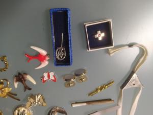 Broschen, Nadeln, Armbänder, Krawattennadeln, Manschettenknöpfe Bild 6