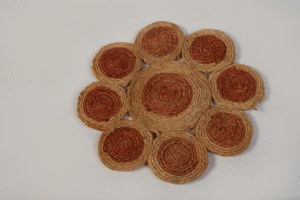 Topfuntersetzer Bast rund Blume natur   17cm Vintage Kult 60 70er