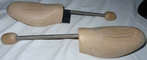 SS4 Schuhspanner Holz Gr.6 44-45 Spiralfeder Echtholz benutzt noch gut erhalten Schuhe Spanner Bild 6