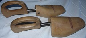 SS7 Böhmer Schuhspanner Echtholz Gr. 5 Spanner älter mit Scharnier noch gut zu nutzen Schuhe Spanne Bild 2