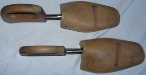 SS7 Böhmer Schuhspanner Echtholz Gr. 5 Spanner älter mit Scharnier noch gut zu nutzen Schuhe Spanne Bild 3