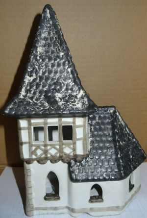 DL Kapelle Dekoration weiß grau Keramik 20x13,5x10kaum benutzt einwandfrei erhalten  Kunsthandwerk Bild 3