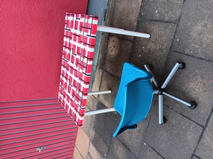 SCHREIBTISCH plus Stuhl für Kinderzimmer ZVK Bild 1