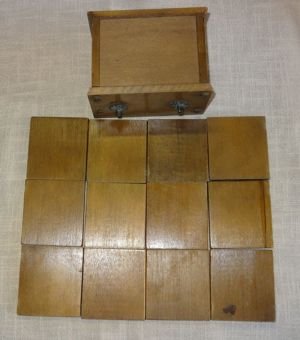 DT Untersetzer f Gläser aus Holz in Holzkiste 1x12Stk 8,5x7,6x0,9x  6,7  Barzubehör Glasuntersetzer, Bild 8