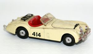 Corgi Toys: Jaguar XK 120 Roadster 1952 Rallye des Alpes Masstab  1 36 Bild 4