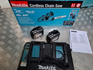 Makita DUC353 Akku Kettensäge 35er + 2 x Akkus 1860B + DC18RD - neu unbenutzt