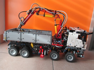 Lego Technics 42043 Arocs3245 2in1 Neuwertig Bild 3