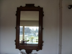 Antiquarischer Wandspiegel 149 cm hoch Bild 1