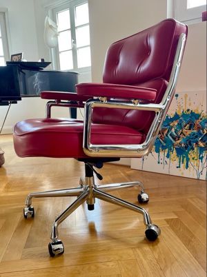 Original Vitra Lounge Chair ES 104, rot Bild 1