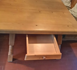 Tisch Landhausstiel Fichte 120 x 120 cm mit Schubladen Bild 6