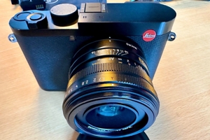 Leica Q2, schwarz, 47,3 Megapixel, Vollformatsensor Bild 1