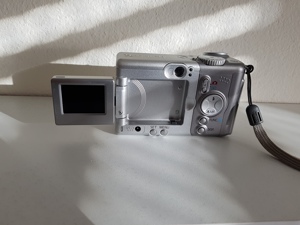 Digitalkamera Canon PowerShot A80 Bild 2