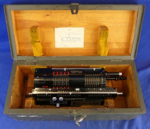 Original Odhner 35 Holzk.- Rechenmaschine calculator Bild 1