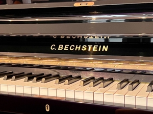 C. Bechstein Klavier Concert 8 - BJ 1987 - Schwarz poliert - Nahe Neuzustand! Bild 3