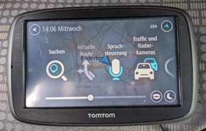 TomTom GO 50   Kfz Navigationsgerät mit 12V Autoanschluss-Kabel mit Europa-Karten Bild 5