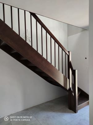 Treppen Holz, Stahl, Glas. Bild 10