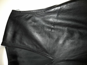 Schwarzes Ledertop, V-Ausschnitt, ohne Ärmel Größe 40 42 Bild 8