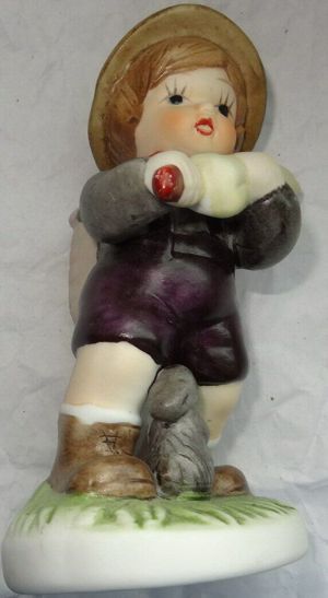 DP Figur Wanderjunge Keramik Blumen im Korb Hase 6x7,8 x h12,5 einwandfrei erhalten Dekoration