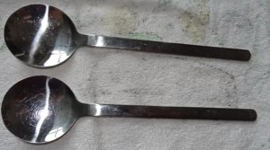 EF Speiselöffel Suppenlöffel 2 Stück Löffel Edelstahl 18 8 gebraucht gut erhalten Besteck  Wir verkl