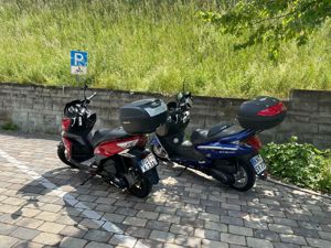 Treffen in Gruppe zu kleineren Ausflügen mit dem eigen Motorroller